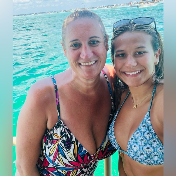 Live Shows and Share - We are LIVE!! - Picture 5 of 14